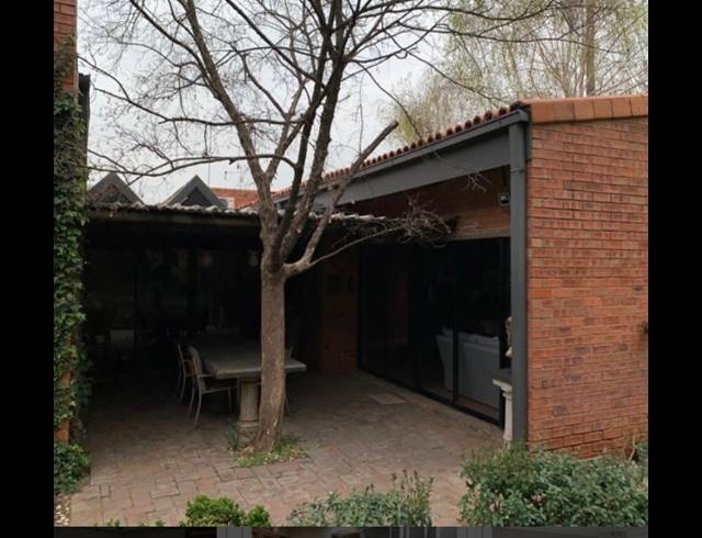 5 BEDROOM HOUSE FOR SALE IN VANDERBIJLPARK SE 3